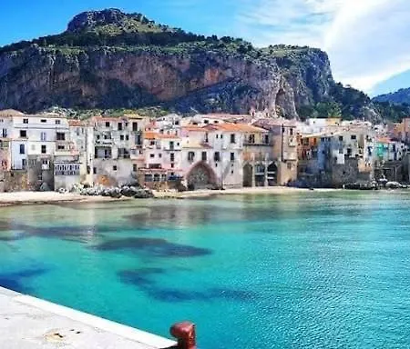 Ferienhaus Dellarocca4 *