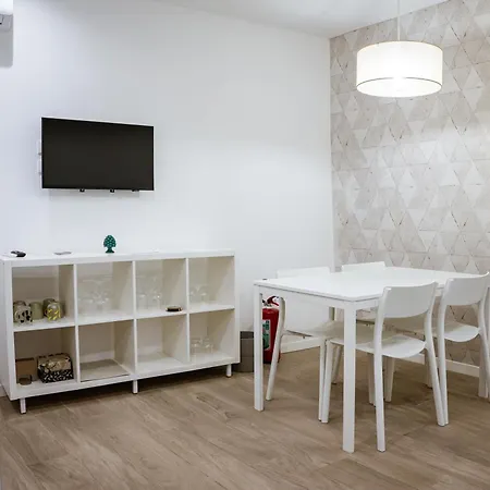 בית נופש Dellarocca4 *