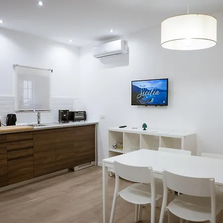 Dellarocca4 בית נופש צ'פאלו